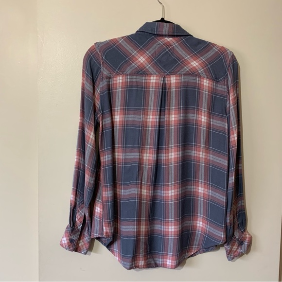 Rails Hunter Classic Button Down Top in Slate Rose White - Picture 13 of 13